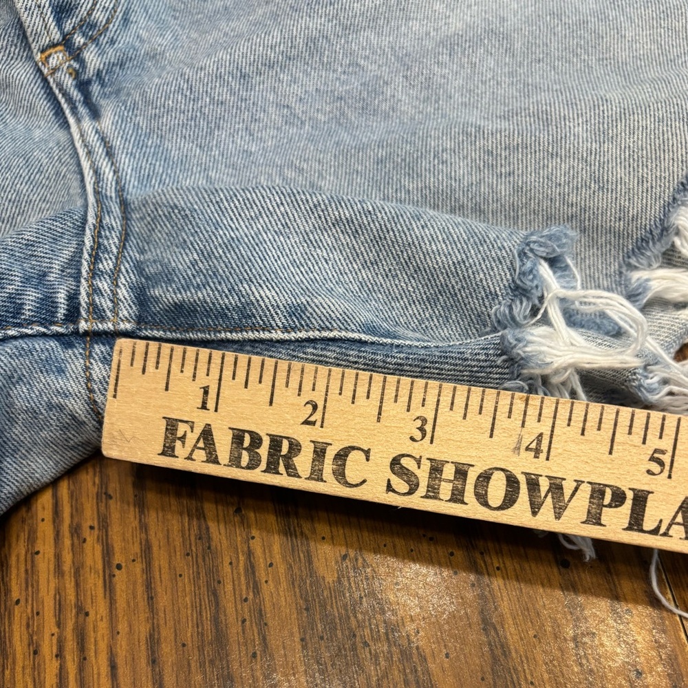 Agolde Criss Cross Jean Shorts - Picture 6 of 6